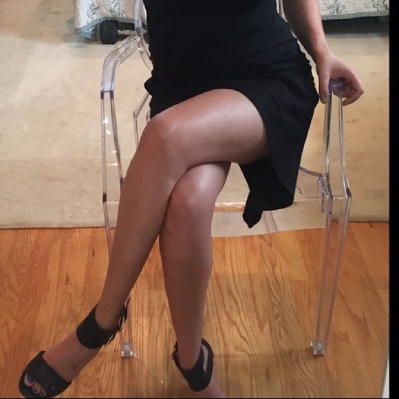 Meet your Posher, Nicole - Picture 6 of 6